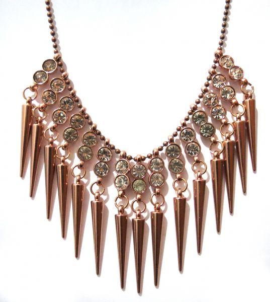 MAX COLAR COM STRASS E SPIKE ESCLUSIVO.