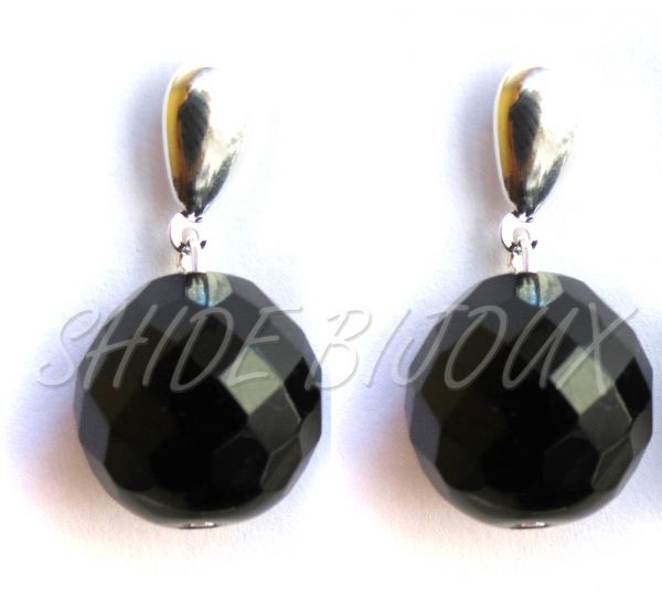 BRINCO FOLHEADO A PRATA COM CRISTAL PRETO COD.004